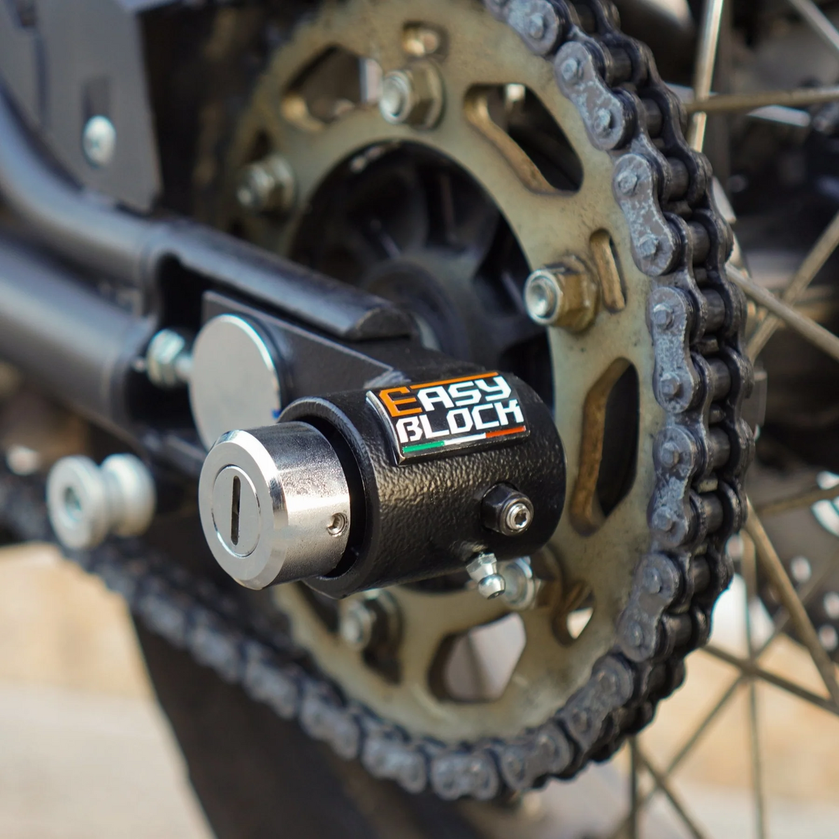 EasyBlock compatible with Benelli TRK X 502cc and Leoncino 500cc trail motorcycle, front view showing branding and fitment details.