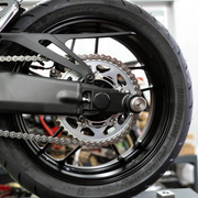 EasyBlock compatible with Yamaha Tracer 900cc, MT-09, and XSR 900cc motorcycle accessories for 2021-2025 models.