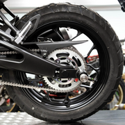 EasyBlock compatible with Yamaha XSR 125cc and MT 125cc motorcycles, model R025cc, 2021-2024, in black.
