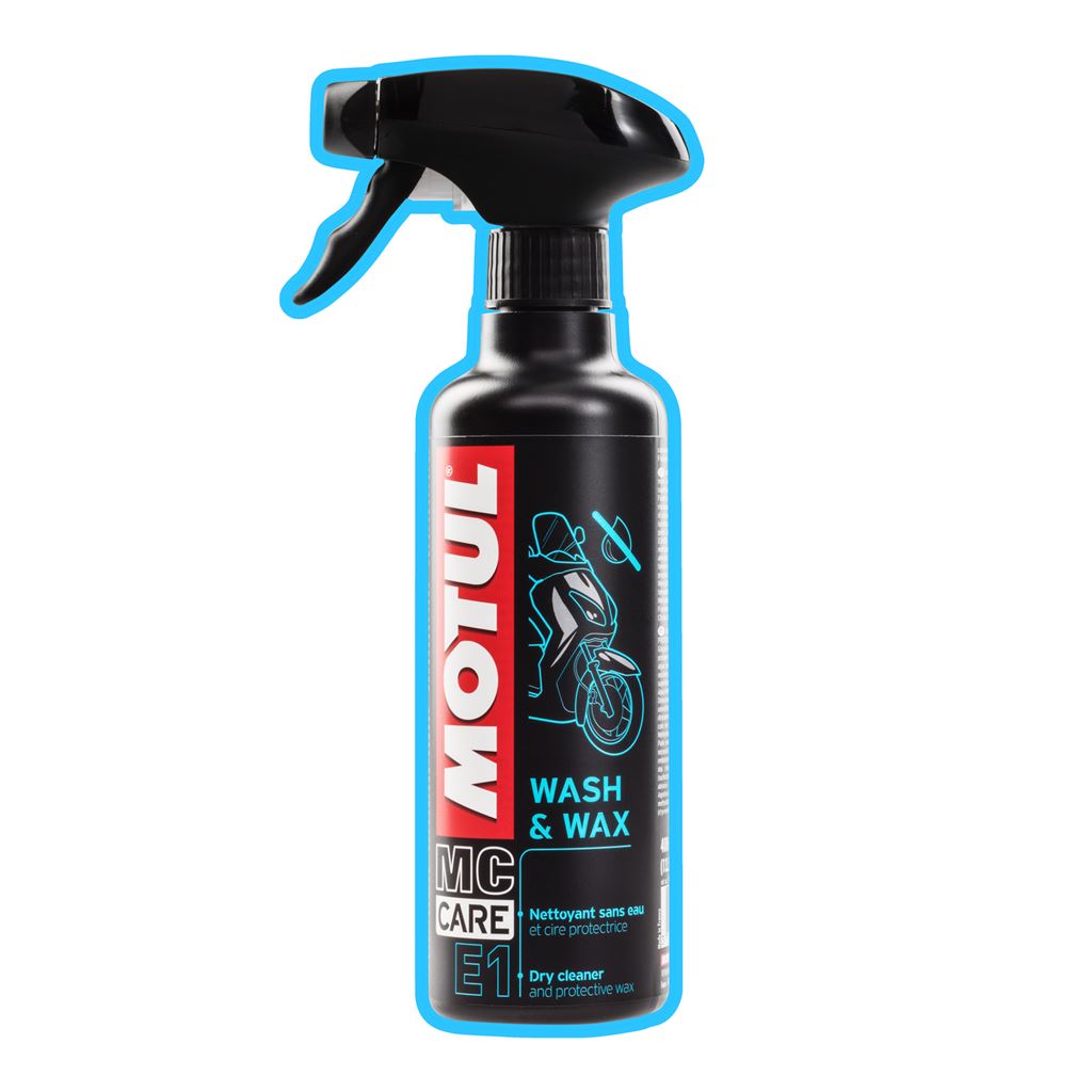 Motul MC Care E1 Wash & Wax motorcycle and scooter cleaner in a 400ml spray bottle, ideal for vehicle cleaning and waxing.